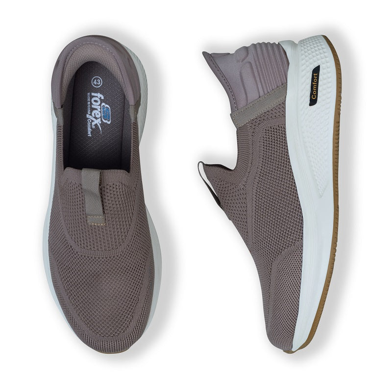 كوتشي رجالي سكيتشر مزود بتقنية Slip-In 2444