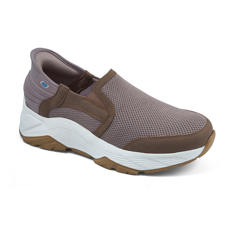 كوتشي رجالي سكيتشر مزود بتقنية Slip-In 2615