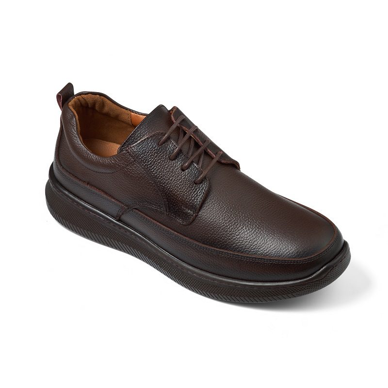 حذاء جلد طبيعي رجالي كاجوال تصميم تركي أنيق ومريح، يجمع بين الجودة العالية والخامات الفاخرة ليقدم لك تجربة ارتداء مثالية طوال اليوم. مثالي للعمل، المشاوير اليومية، والمناسبات البسيطة.